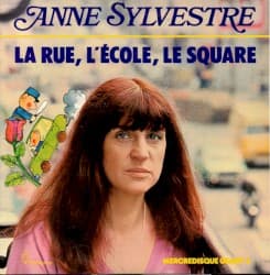 La Rue, l'École, le Square